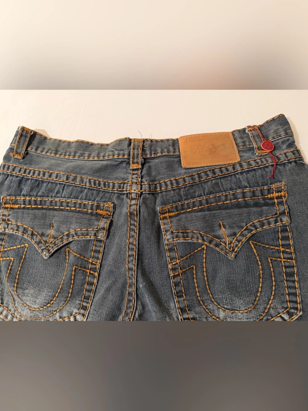 True Religion Men’s Blue Distressed Straight Denim Shorts size 38 Made in USA
